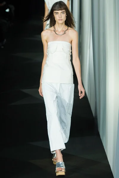 Look 4